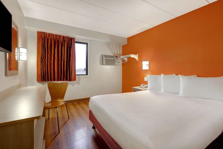 Room 21 of 25