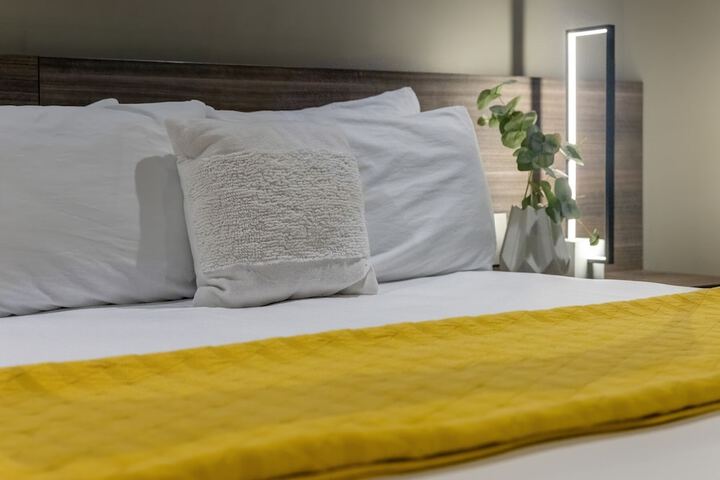 Montvale Hotel