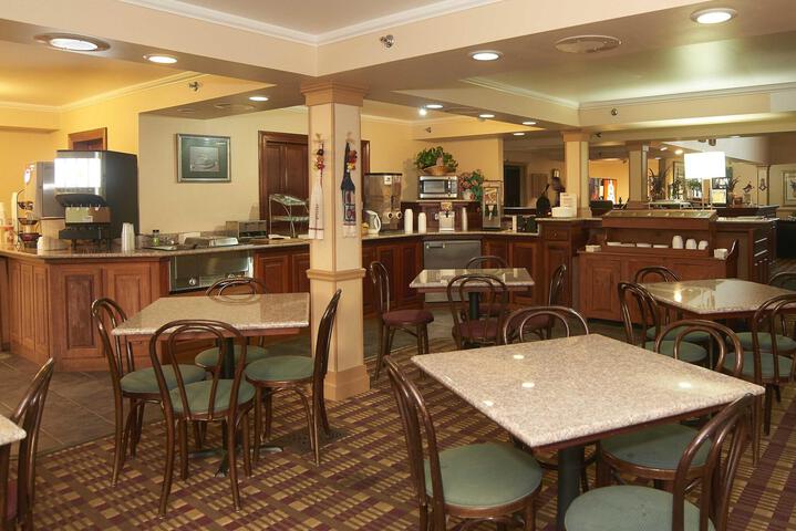 Hollow Inn & Motel