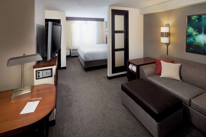 Room 18 of 36