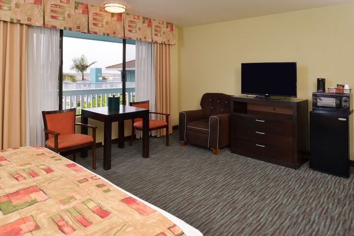 Room 27 of 49