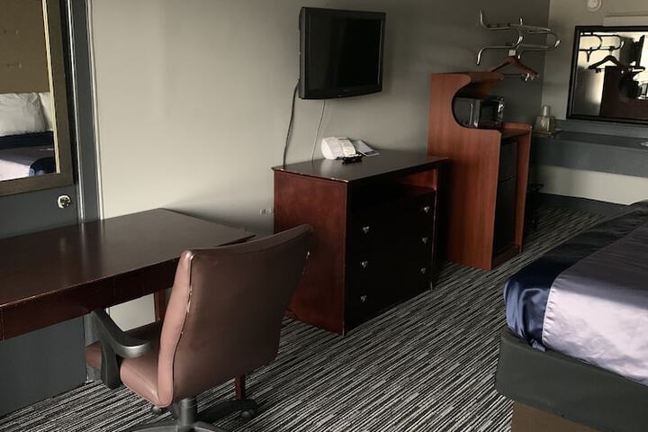 Room 16 of 47