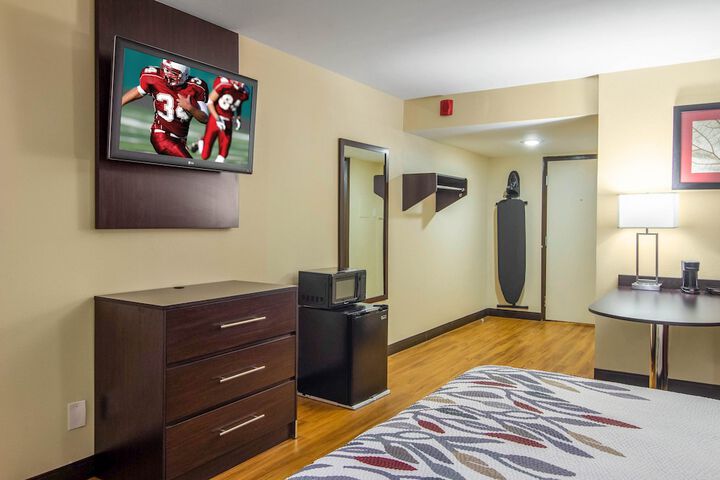 Room 18 of 34