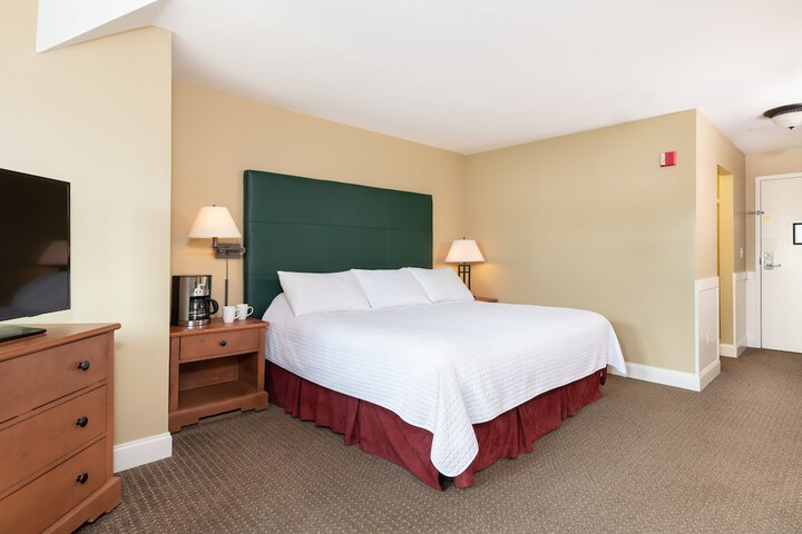 Room 73 of 111