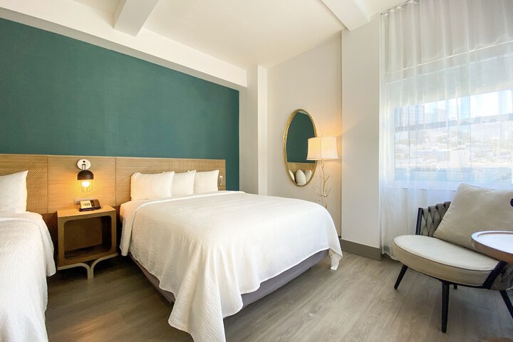 Room 55 of 103