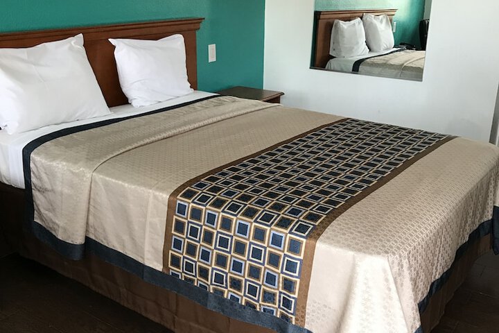 Room 12 of 29