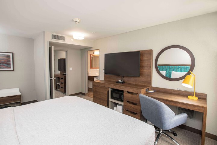 Room 20 of 72