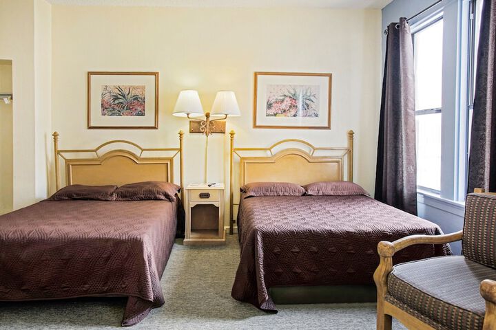 Room 19 of 77