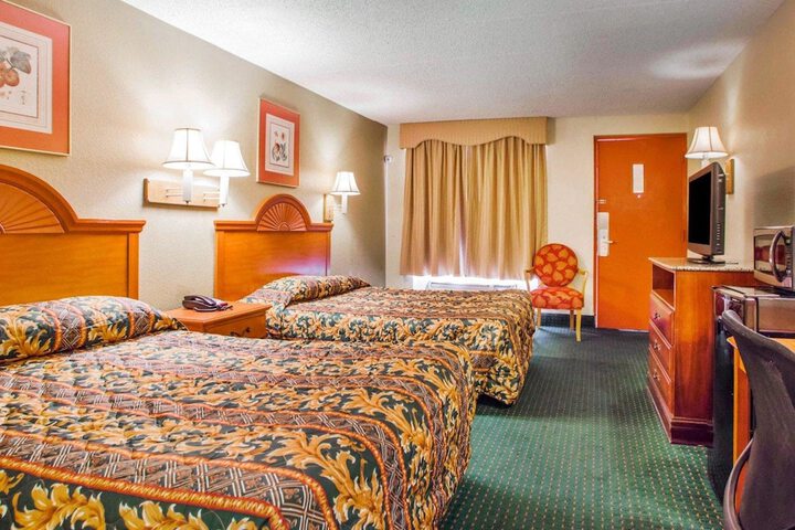 Room 18 of 26