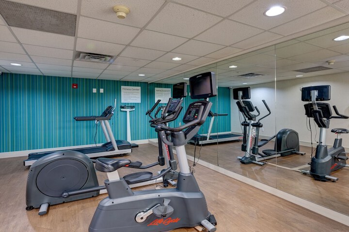 Holiday Inn Express Hotel & Suites Ashtabula-Geneva by IHG