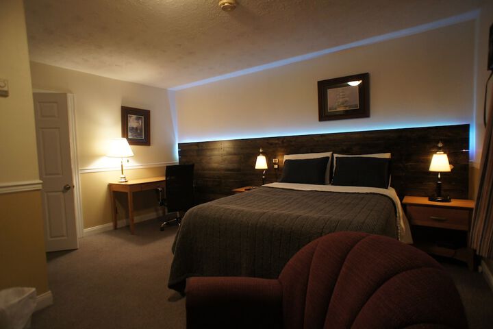 Room 16 of 35