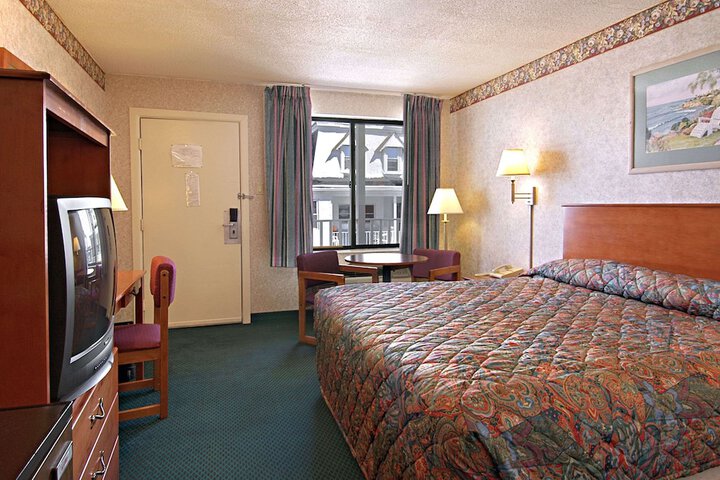 Room 7 of 22