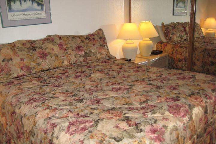 Room 98 of 104