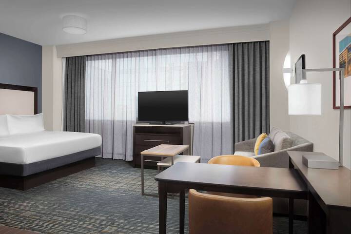 Room 22 of 48