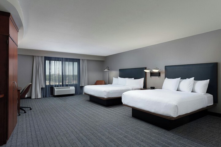 Courtyard by Marriott Wichita at Old Town