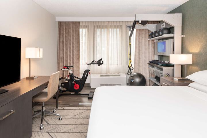 DoubleTree by Hilton Newark Penn Station