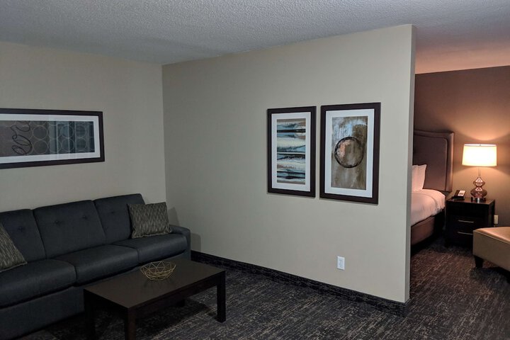 Room 27 of 54