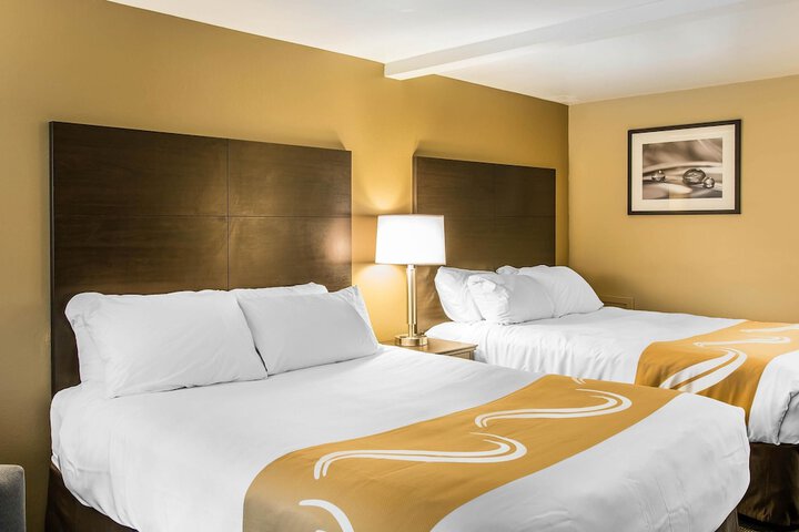 Room 15 of 36