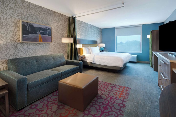 Room 32 of 45