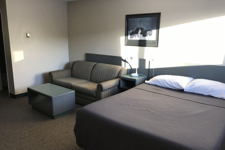Room 28 of 40