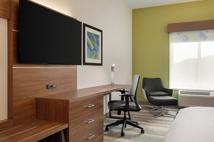 Room 26 of 53