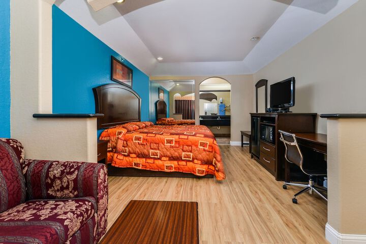 Room 9 of 29