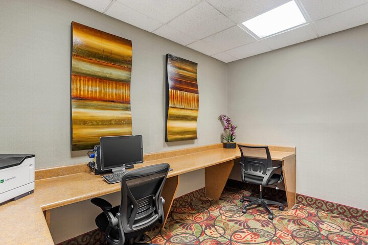 Comfort Inn Huntington near University area
