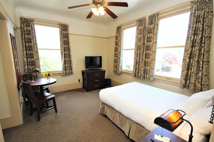 Room 29 of 51