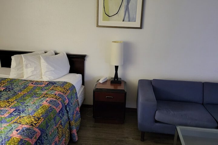 Room 29 of 71