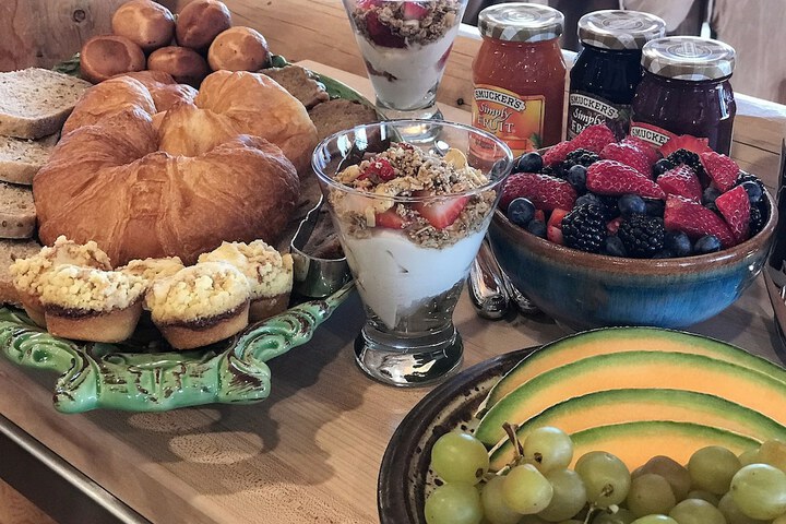 Breakfast/Coffee Service 85 of 101