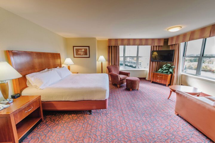 Room 30 of 66