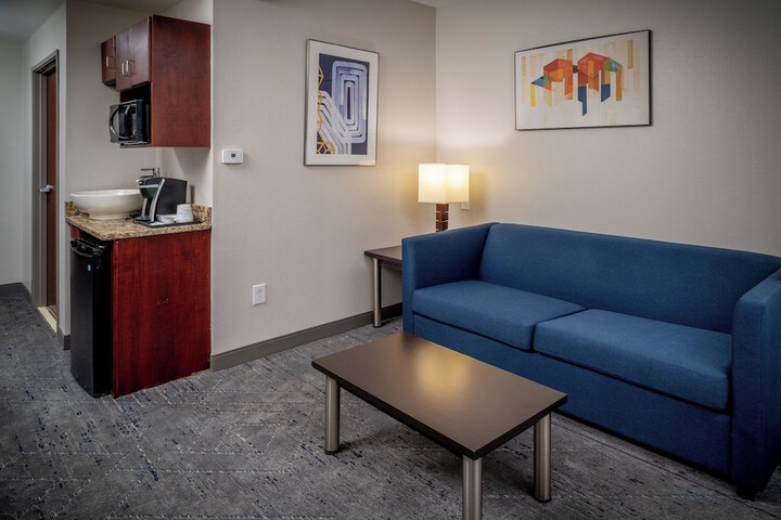 Room 76 of 110
