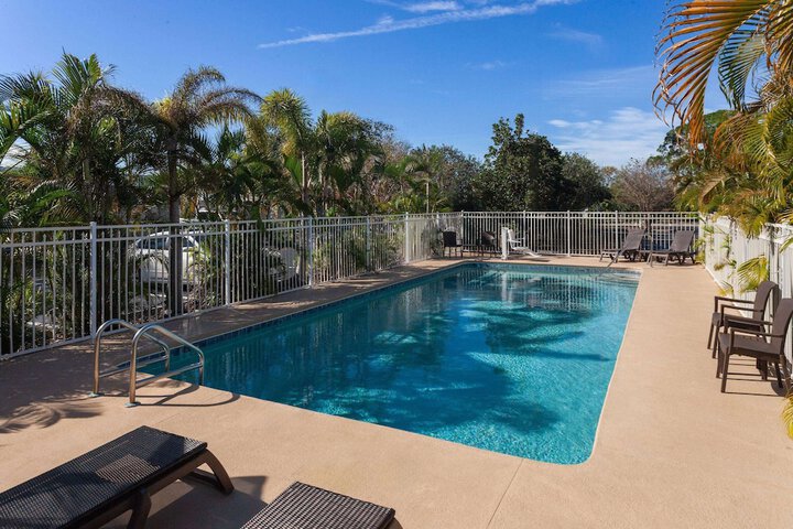 Pool 4 of 34