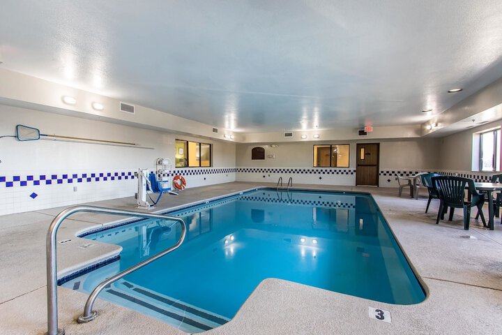 Pool 4 of 40