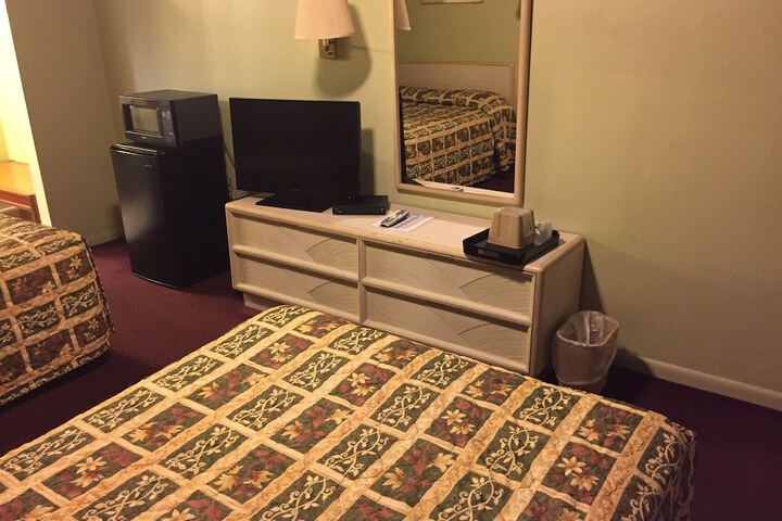Room 4 of 31