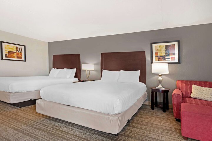 Room 22 of 35