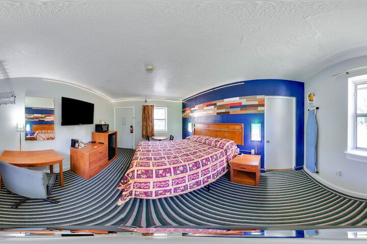Room 25 of 29
