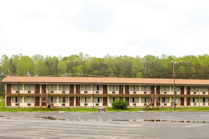 Hotel 3 of 38
