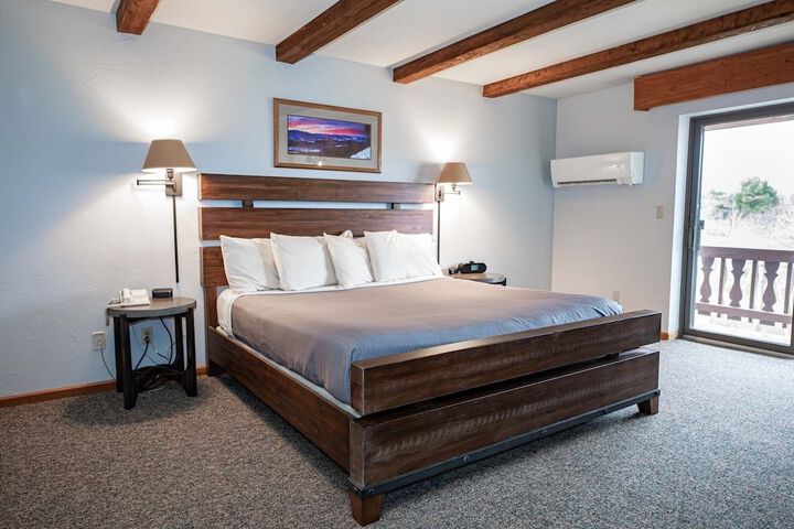 Room 44 of 64