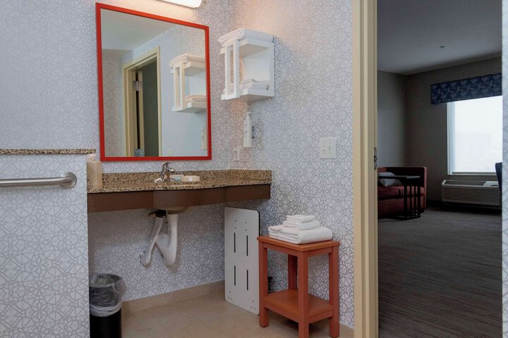 Room 16 of 70