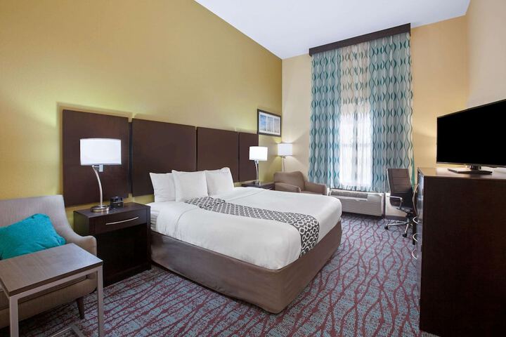 Room 11 of 29