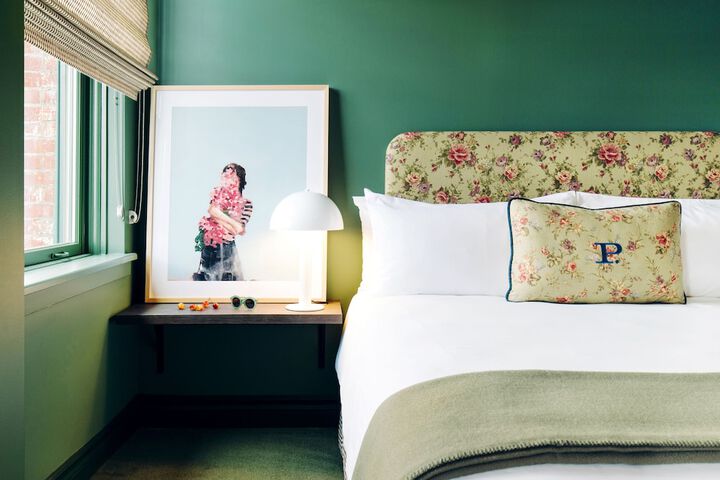 Room 51 of 59