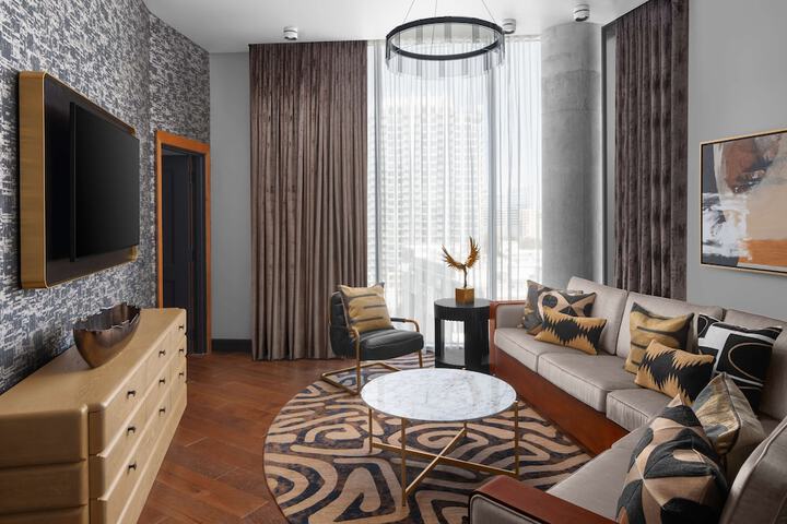 Room 27 of 56
