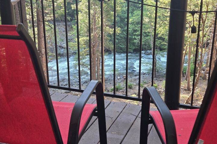 Yuba River Inn