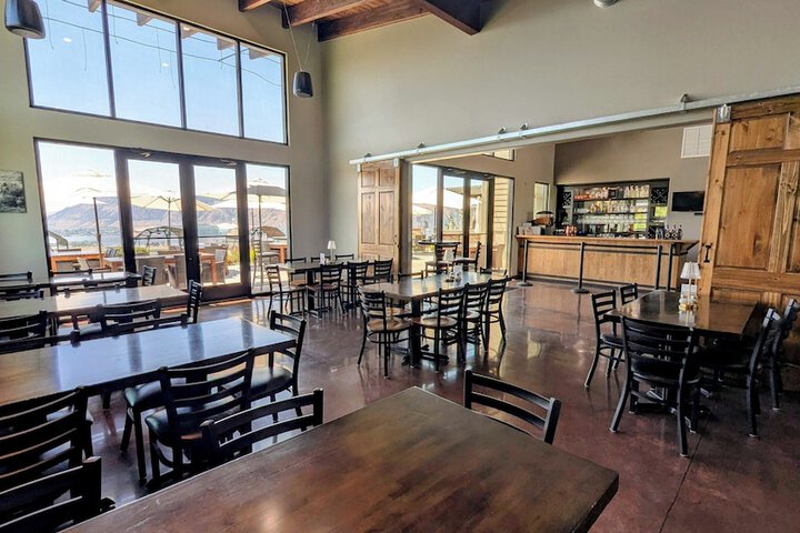 Lone Point Cellars