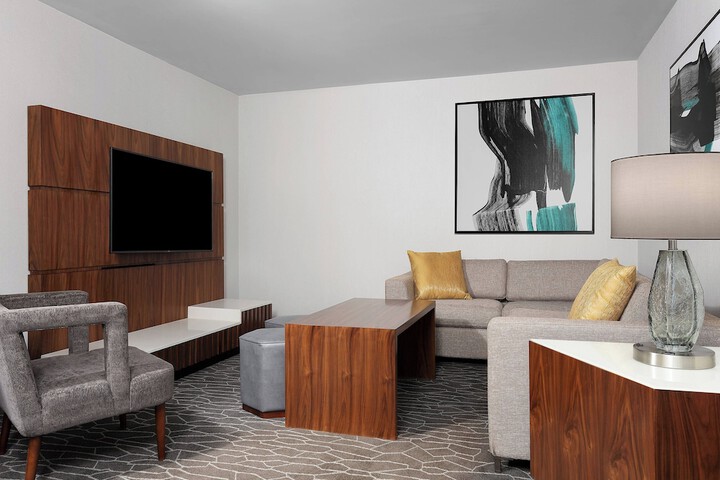 Room 10 of 35