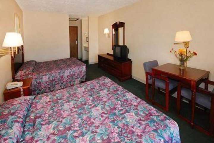 Room 19 of 37