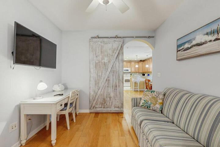 Bayside Resort -31568 Winterberry Pkwy. #305