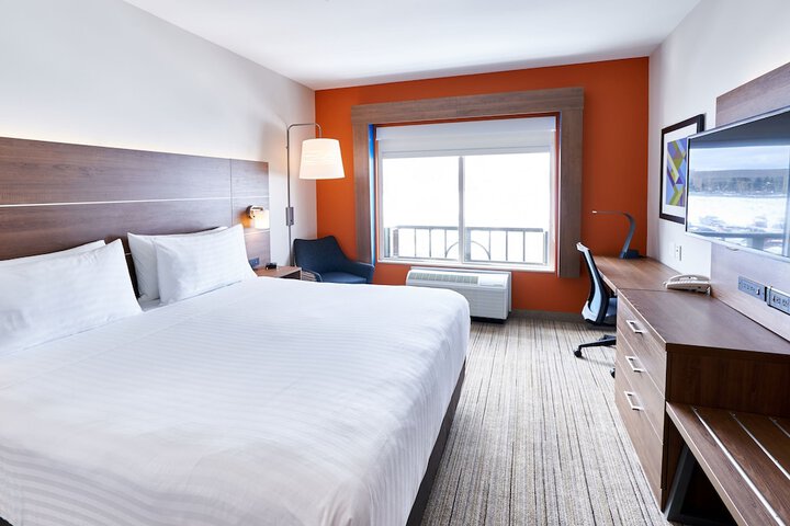 Holiday Inn Express Hotel & Suites Airport Dieppe by IHG