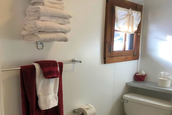 Room 80 of 152